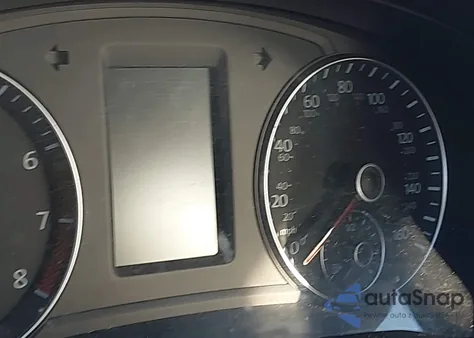 2012 Volkswagen Passat 2.5L Se z USA, uszkodzony, nr VIN 1VWBP7A33CC102365